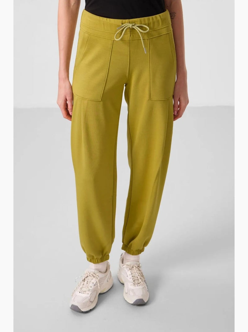 Pantalones relaxed de crepé de tiro medio con bolsillo tommy Ámbar - Kiabi