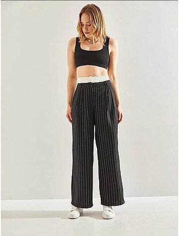 Pantalones tejidos a rayas con detalle en la cintura en contraste lucci
