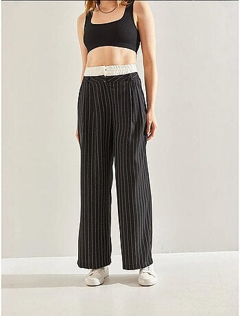 Pantalones tejidos a rayas con detalle en la cintura en contraste lucci