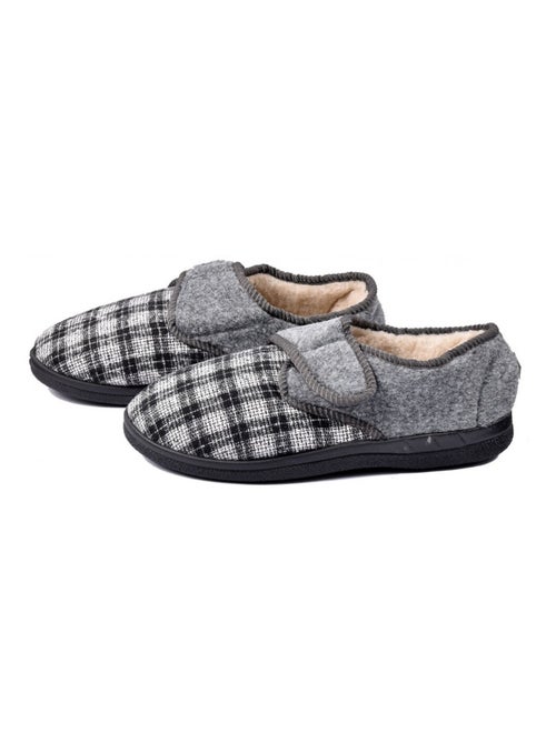 Pantufla Hombre Cerrada PREMIUM - Kiabi