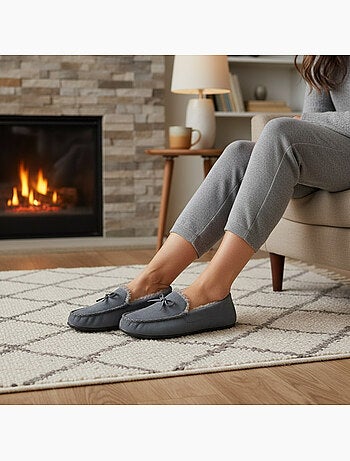Pantuflas mujer cerradas ozabi ante liso con lazo forro polar