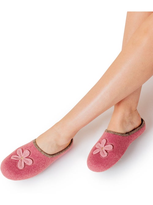 Pantuflas tipo mule con cuña ancha y confort - afibel - Kiabi Pantuflas tipo mule con cuña ancha y confort - afibel - Kiabi