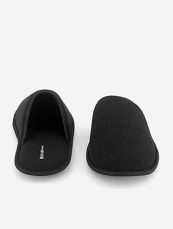 Pantuflas tipo mule lisas