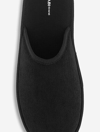 Pantuflas tipo mule lisas