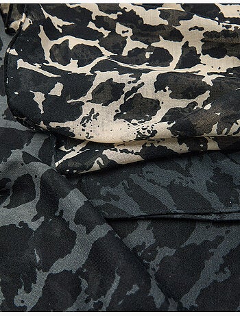 Pañuelo con estampado animal, MO Fashion