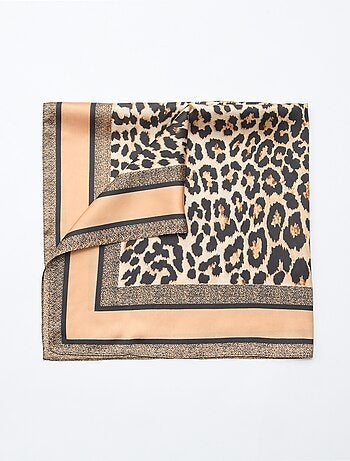 Pañuelo con motivos - 70 x 70 cm