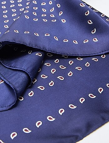 Pañuelo con motivos