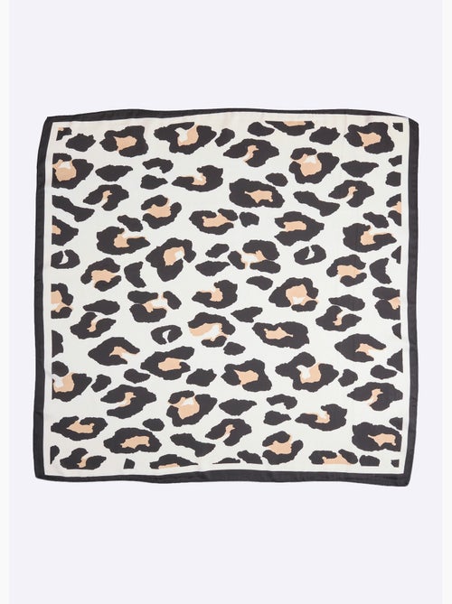 Pañuelo cuadrado de satén con estampado de leopardo grande - afibel - Kiabi Pañuelo cuadrado de satén con estampado de leopardo grande - afibel - Kiabi