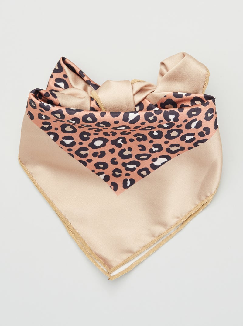 Pañuelo de raso con estampado leopardo - Kiabi