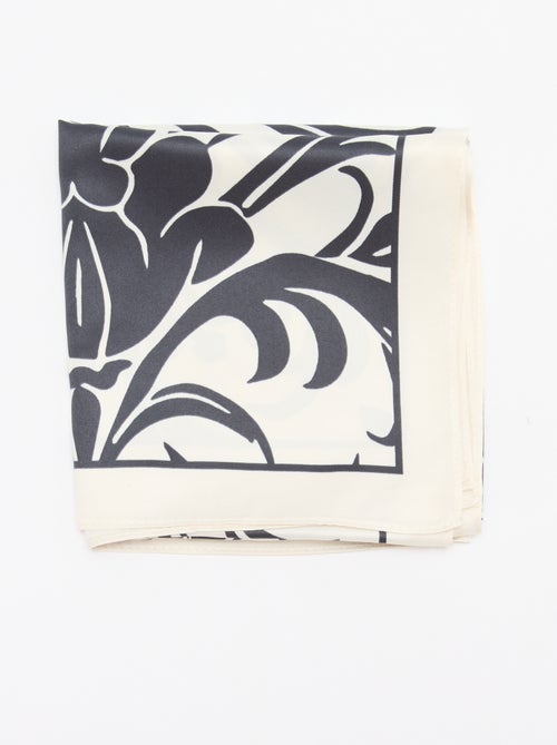 Pañuelo de satén fantasía (65x65 cm) - Kiabi