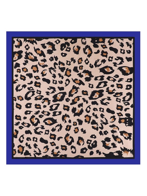 Pañuelo de Seda PANTHER - Kiabi Pañuelo de Seda PANTHER - Kiabi
