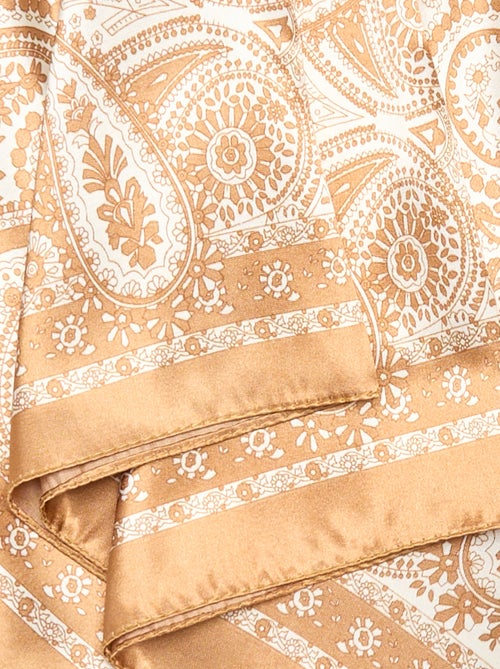 Pañuelo estampado 'arabescos' - Kiabi Pañuelo estampado 'arabescos' - Kiabi