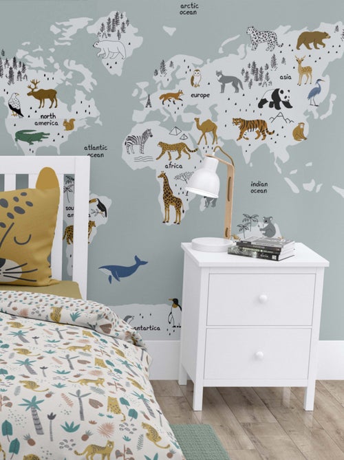 Papel pintado panorámico no tejido mapamundi – Future Home - Kiabi Papel pintado panorámico no tejido mapamundi – Future Home - Kiabi