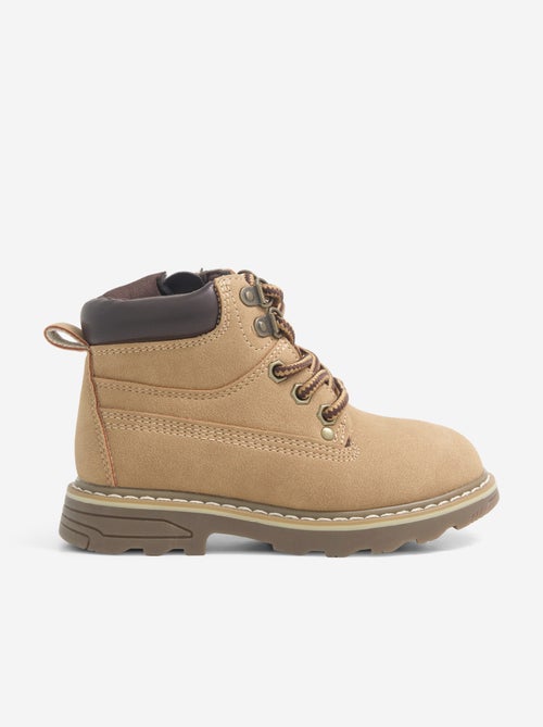 Par de botas tipo trekking con cordones - Kiabi Par de botas tipo trekking con cordones - Kiabi