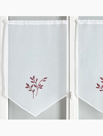 Par de cortinas bordadas