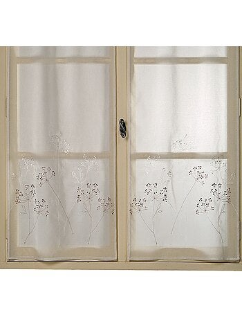 Par de cortinas ligeras bordadas con motivos vegetales