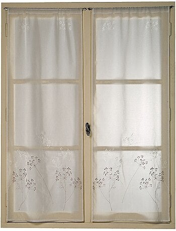 Par de cortinas ligeras bordadas con motivos vegetales