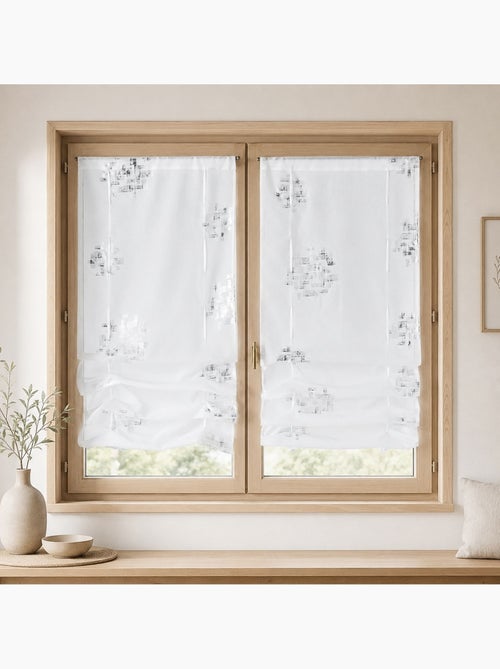 Par de cortinas ligeras con cordón para subir, con estampado plateado - Kiabi Par de cortinas ligeras con cordón para subir, con estampado plateado - Kiabi