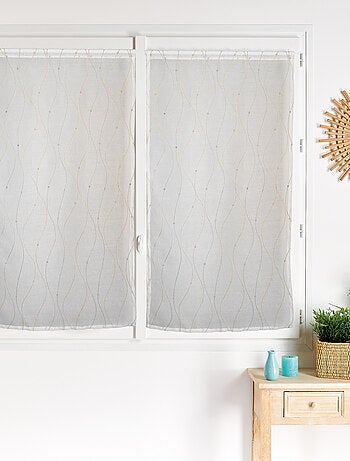 Par de cortinas onduladas bordadas para ventana
