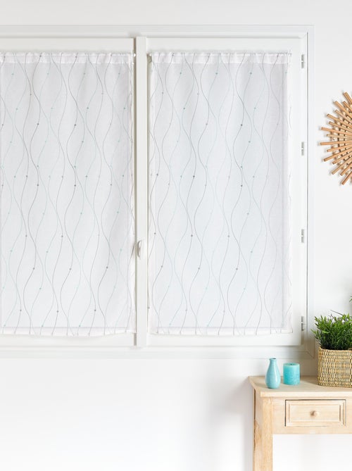 Par de cortinas onduladas bordadas para ventana - Kiabi Par de cortinas onduladas bordadas para ventana - Kiabi