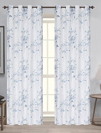 Par de cortinas opacas con ojales y estampado vegetal