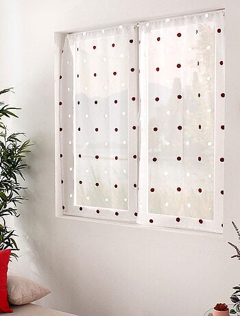 Par de pequeñas cortinas rectas con lunares de colores