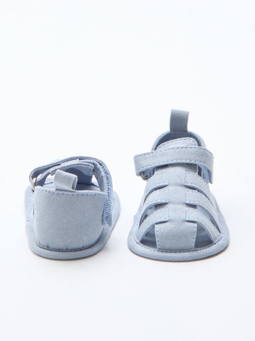 Par de sandalias con velcro - Kiabi