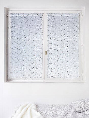 PAR DE VISILLOS EN ESTAMEÑA MOTIVO PEQUEÑOS LUNARES