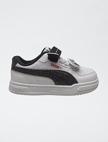 Par de zapatillas 'Puma' con parche de 'coche'
