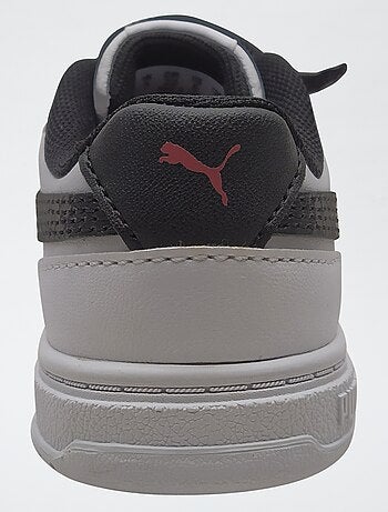Par de zapatillas 'Puma' con parche de 'coche'