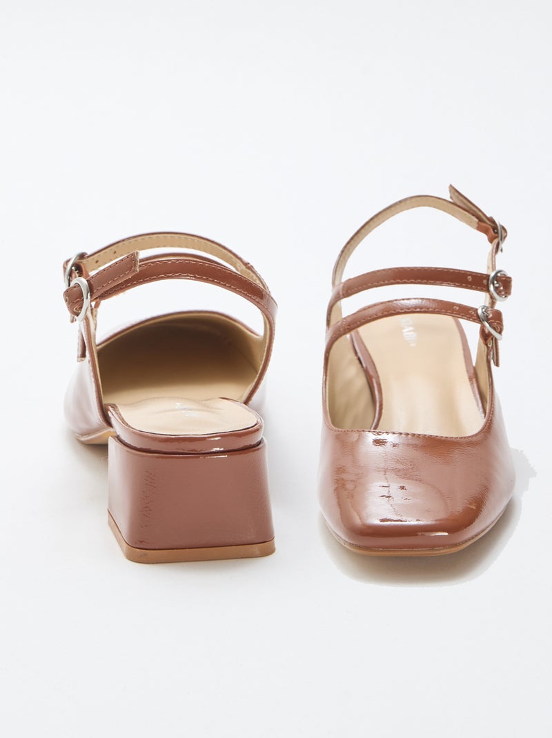 Par de zapatos de salón charol brillante liso Marron - Kiabi