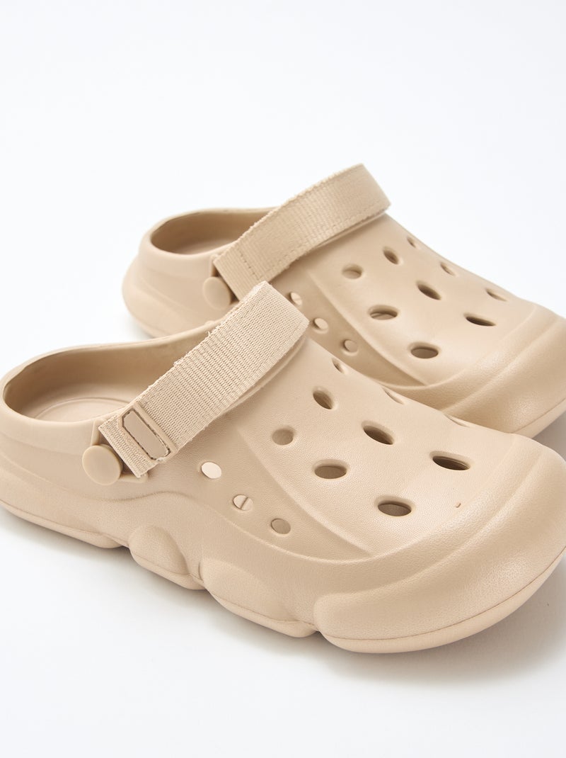 Par de zuecos de playa cerrados Beige - Kiabi