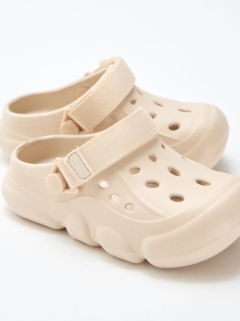 Par de zuecos de playa cerrados lisos Beige - Kiabi