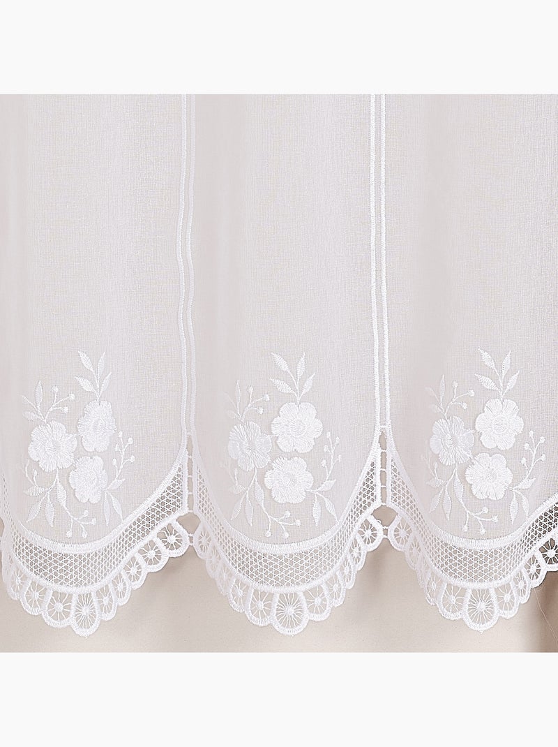 Parabrisas bordado con motivo floral y acabado en macramé Blanco - Kiabi
