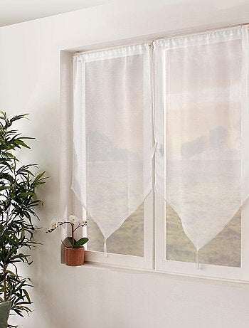 Pareja de pequeños paneles de cristal puntiagudo con pompones