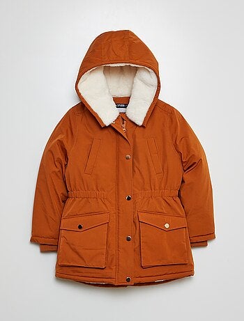 Parka con capucha completamente forrada