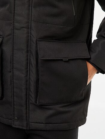 Parka con capucha de largo medio