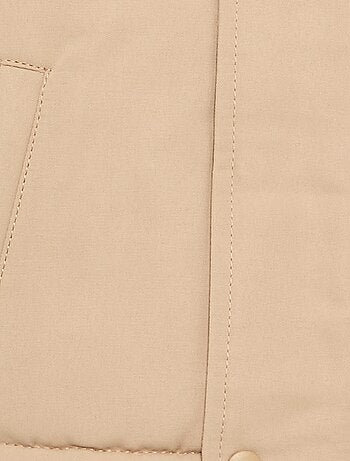 Parka con capucha e interior de borreguito