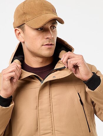Parka con capucha de largo medio