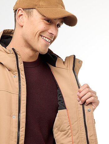 Parka con capucha de largo medio