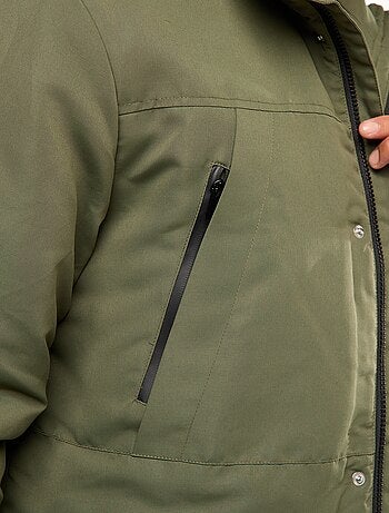 Parka con capucha de largo medio
