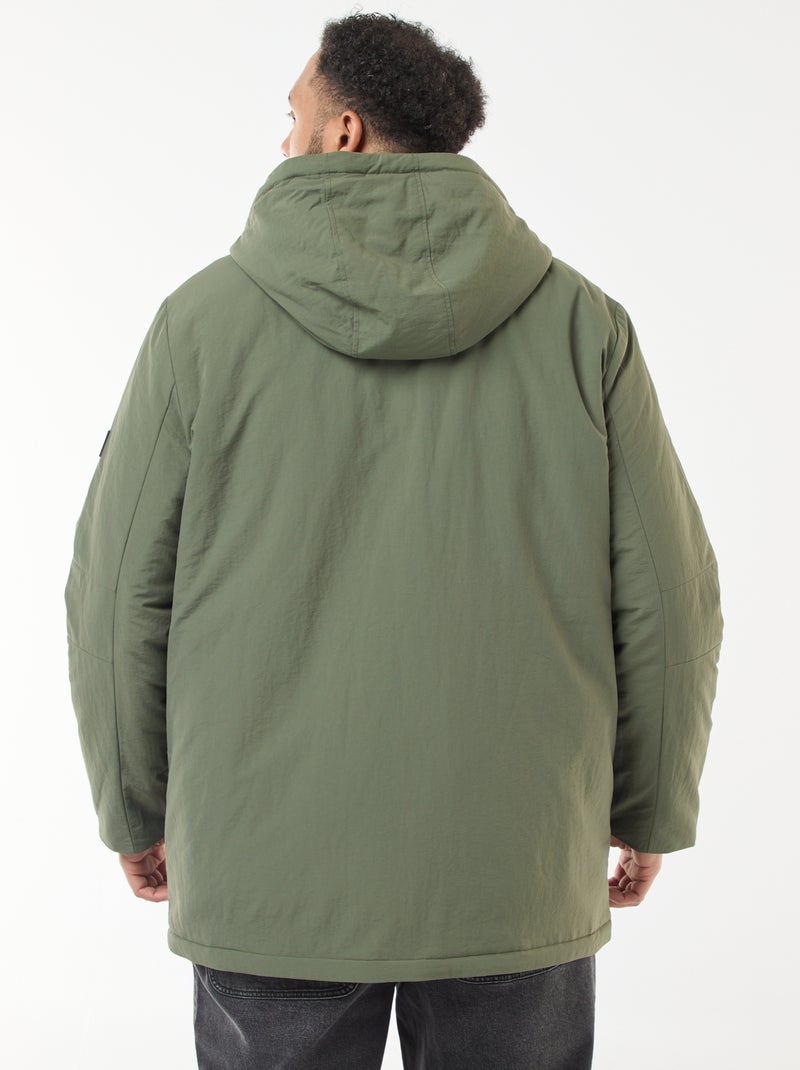 Parka con capucha y bolsillos de parche con doble entrada y forro polar Verde - Kiabi