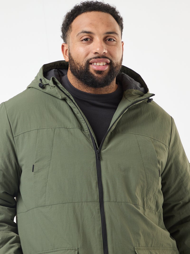 Parka con capucha y bolsillos de parche con doble entrada y forro polar Verde - Kiabi