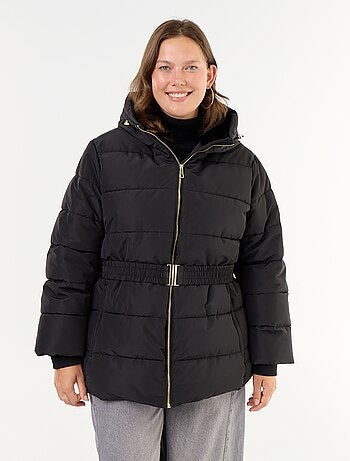 Parka con capucha y forro de pelo sintético