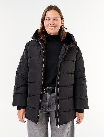 Parka con capucha y forro de pelo sintético