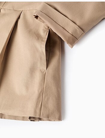 Parka con pliegues y capucha desmontable