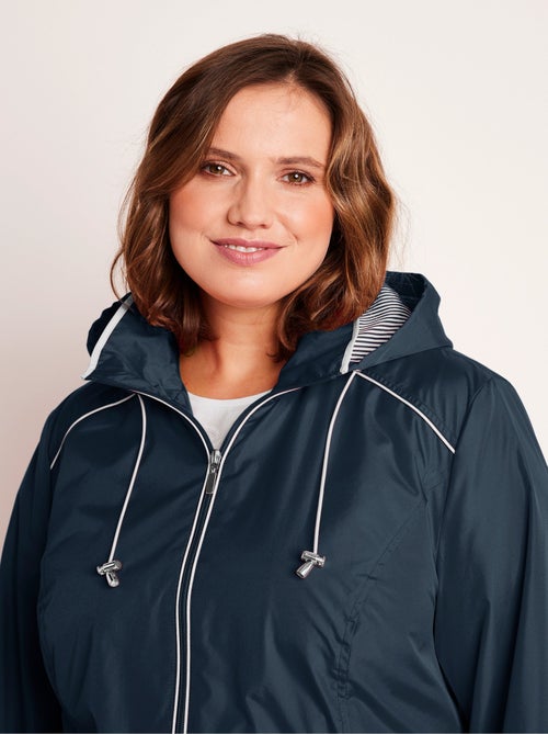 Parka corta ligera con cremallera y capucha - Afibel - Kiabi