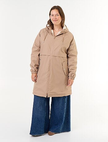 Parka engomada forrada con capucha