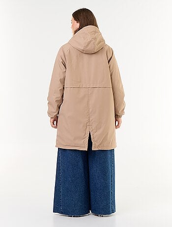 Parka engomada forrada con capucha