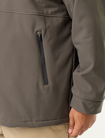 Parka forrada con capucha